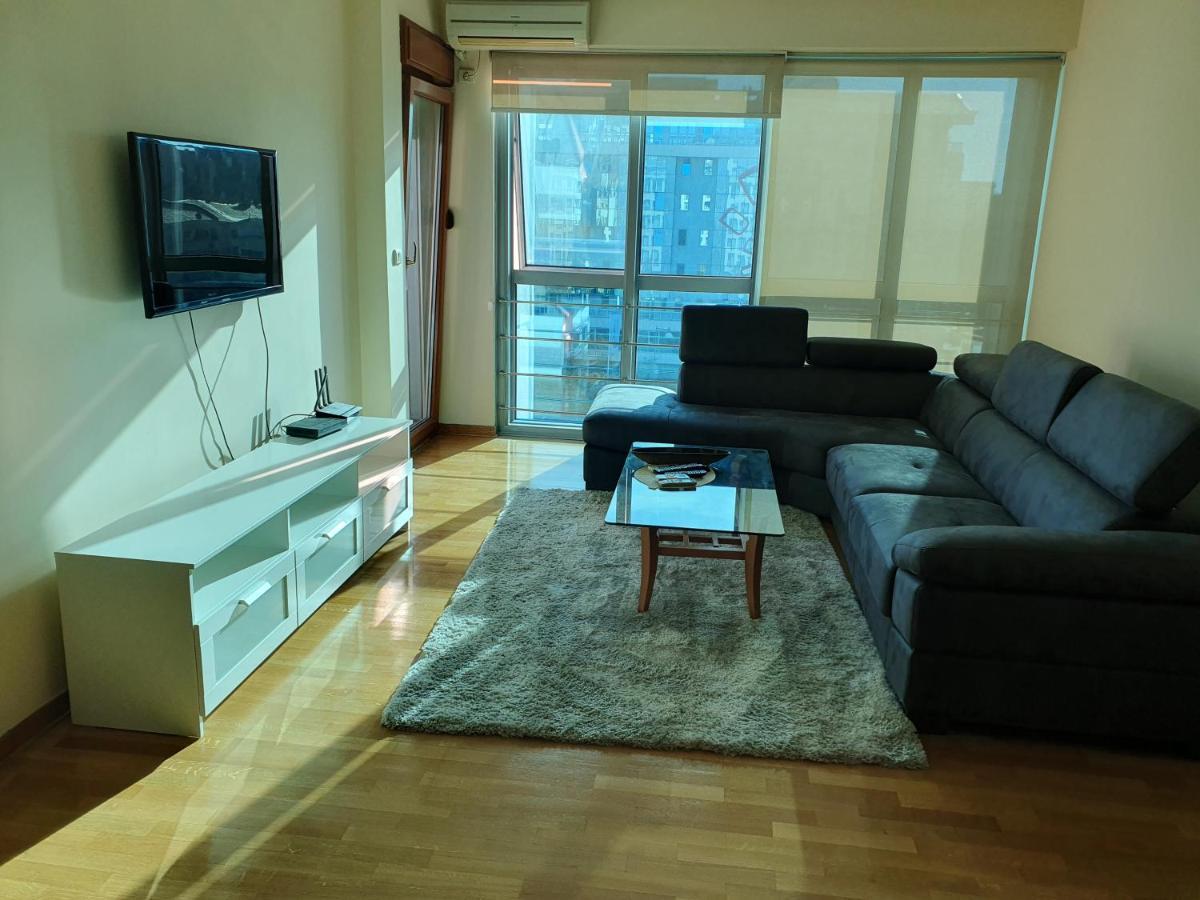 Great Location Two Bedroom Apatment "Maxim" Ποντγορίτσα Εξωτερικό φωτογραφία