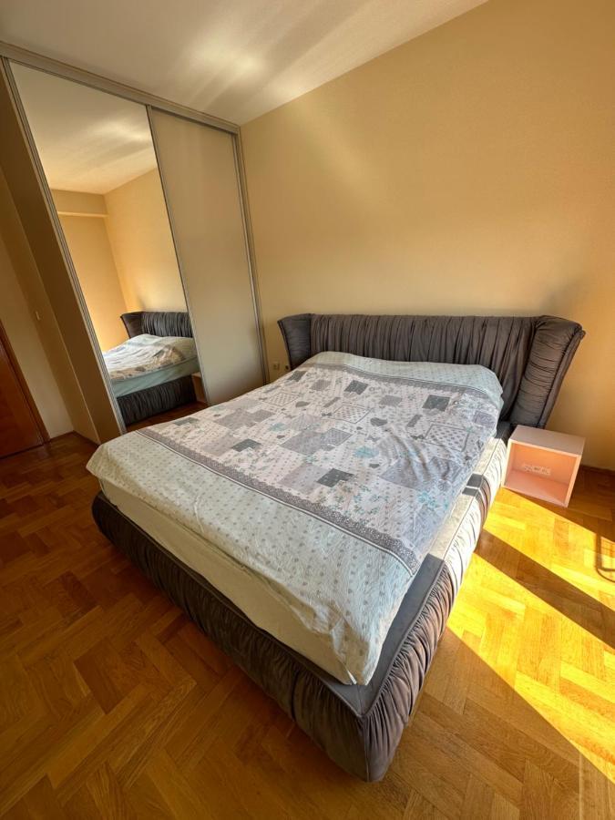 Great Location Two Bedroom Apatment "Maxim" Ποντγορίτσα Εξωτερικό φωτογραφία